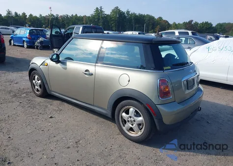 2010 Mini Cooper из США, поврежденный, VIN WMWMF3C52ATZ22906